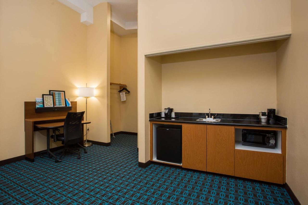 Fairfield Inn Boston Dedham Exterior photo